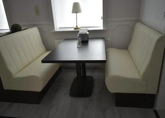 Videbaek Hotel فندق *